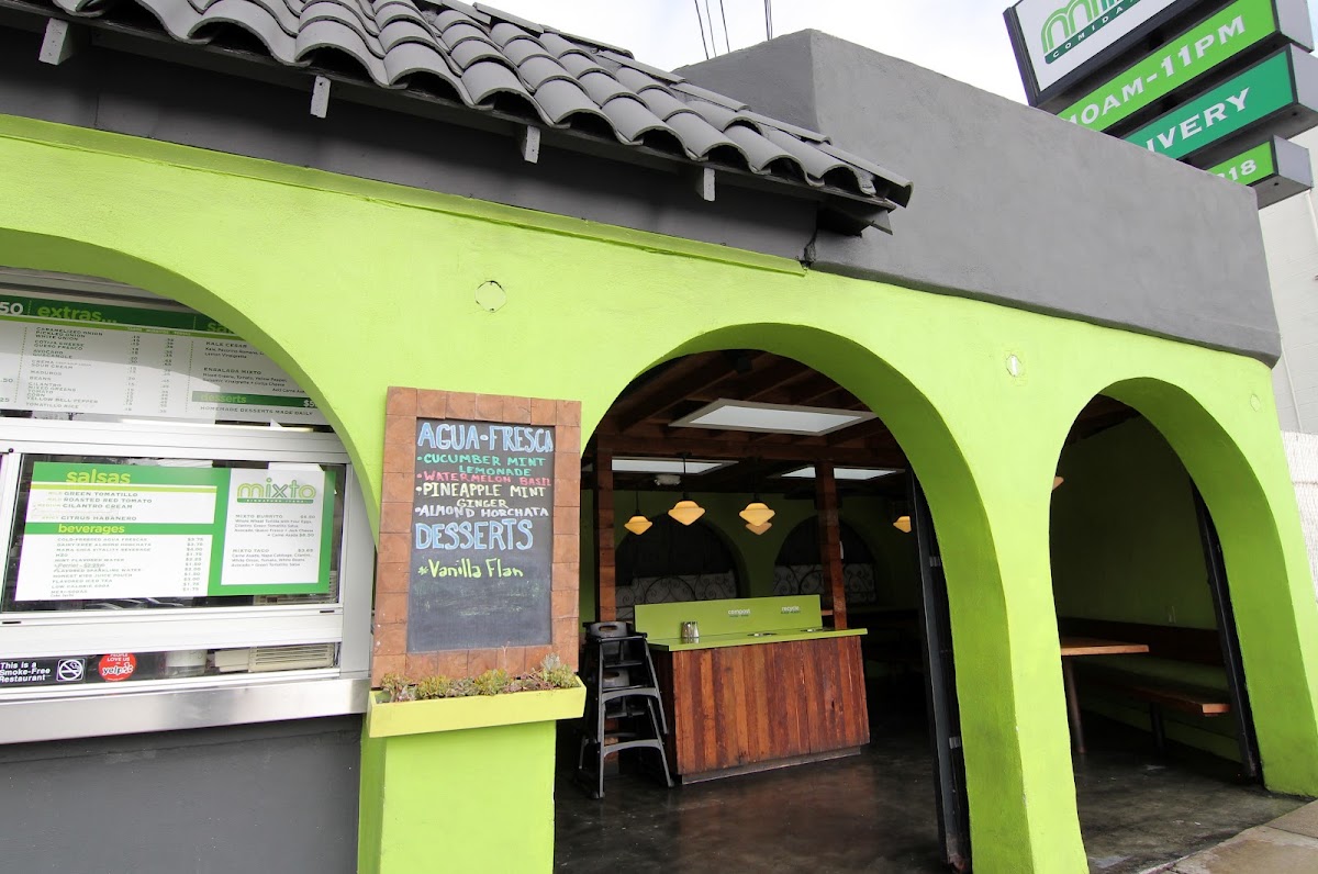 Mixto Comida Latina