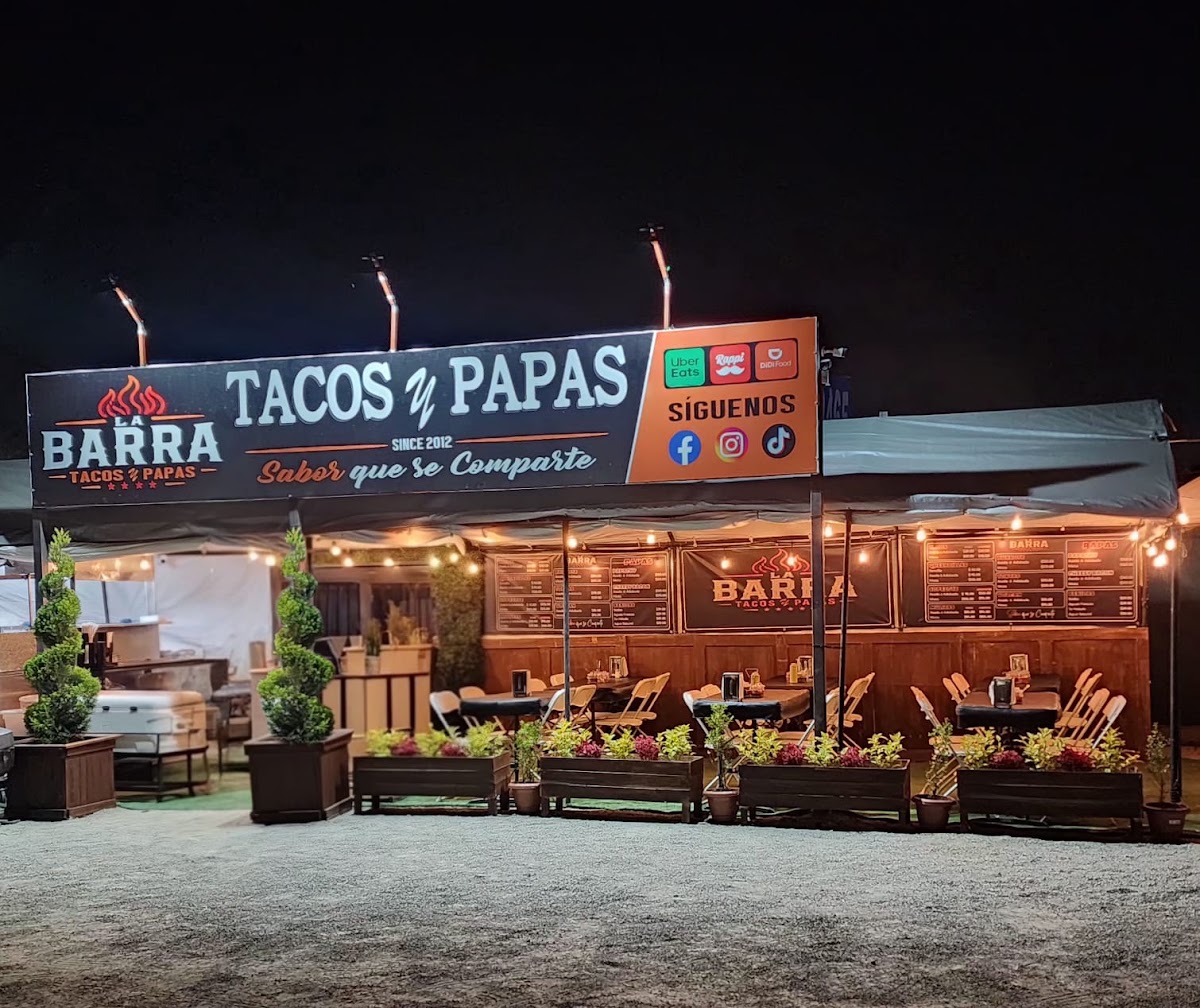 La Barra Tacos y Papas
