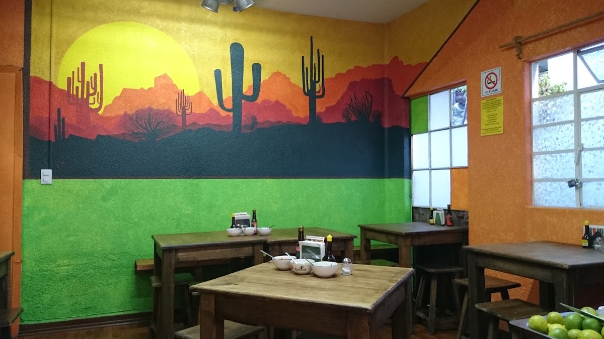 El Cactus Tacos (Narvarte) "Variedad de tacos, tortas y platillos"